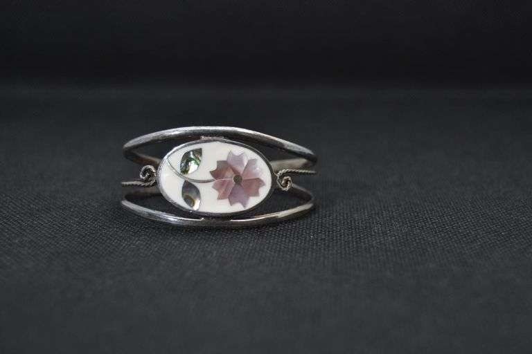 Beautiful Silver Mother Of Pearl Bangle Bracelet