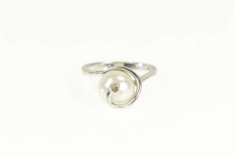 14K White Gold Retro Pearl Swirl Design Statement Vintage Ring