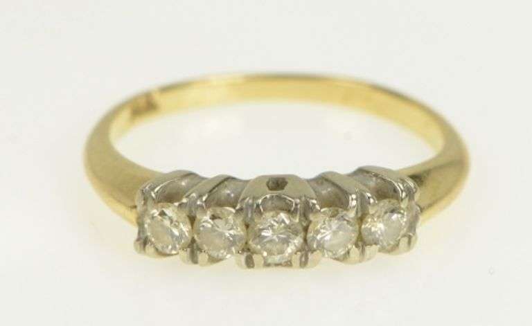 14K Yellow Gold 0.40 Ctw Diamond Classic Wedding Band Ring
