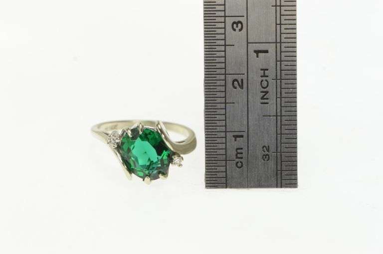 14K White Gold 1950's Syn. Emerald CZ Accent Vintage Bypass Ring