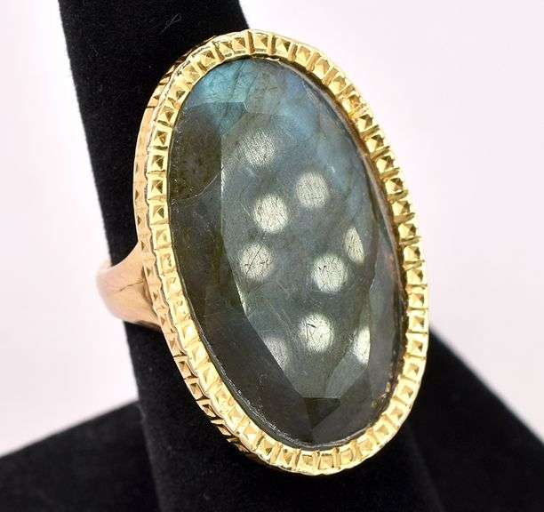 Rich Labradorite Gem Ring In 14K Yellow Gold