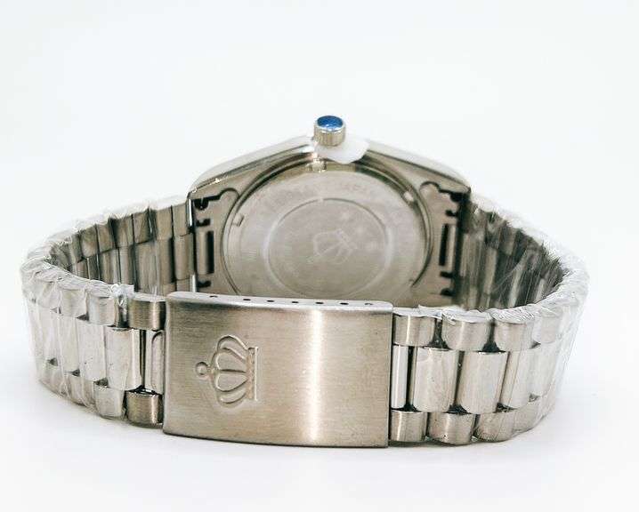 Men's SS Classic Diver Watch w/ Day Date
