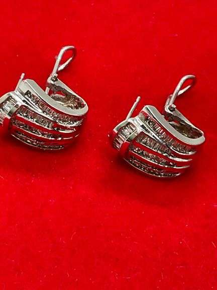 CERTIFIED BRAND NEW 14K WHITE GOLD AND DIAMOND EARRINGS