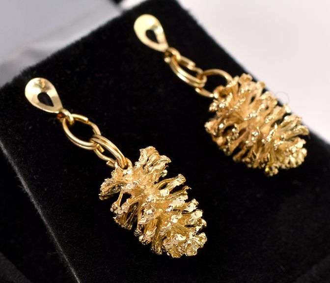 Elaborate Pinecone Dangle Earrings In 14K Yellow Gold