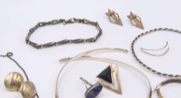 Group Lot of Vintage 925 Sterling Silver Miscellaneous Jewelry