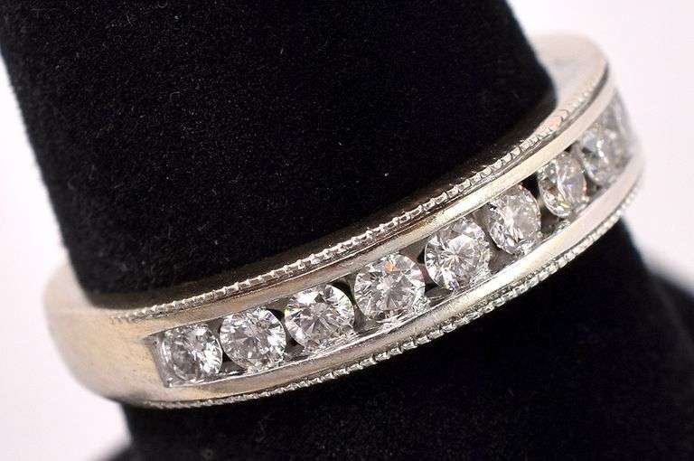 Elegant Diamond Band Ring In 14k White Gold