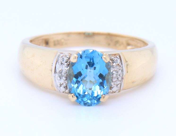 Fantastic Yellow Gold Blue Topaz and Sapphire Ring