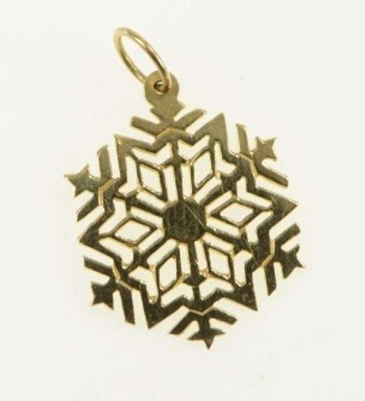 14K Yellow Gold Snow Flake Winter Motif Holiday Season Charm/Pendant