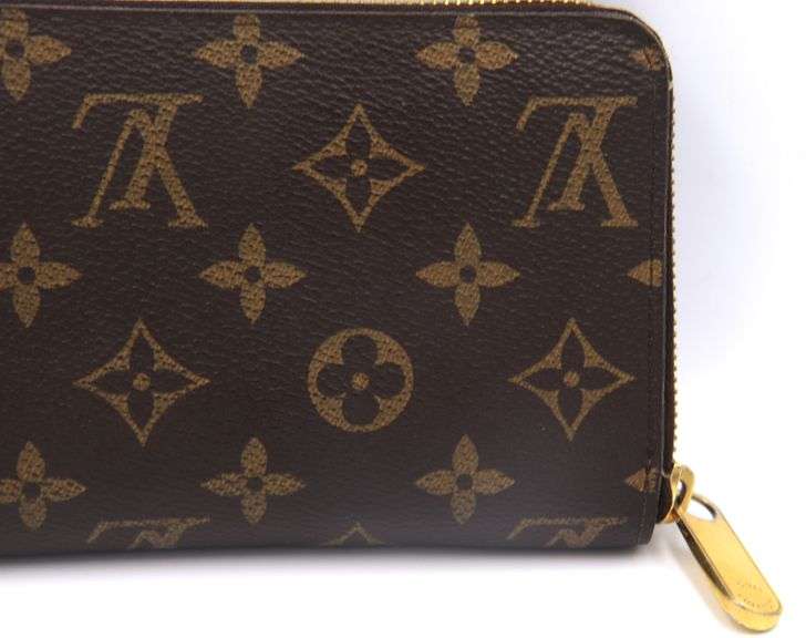 Louis Vuitton Zippy Long Wallet