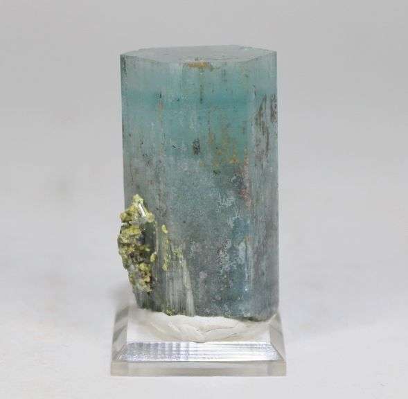 Collectors grade 380ct untreated Brazilian Aquamarine