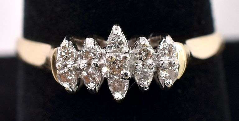 Glorious Diamond Ring in 14K Yellow Gold