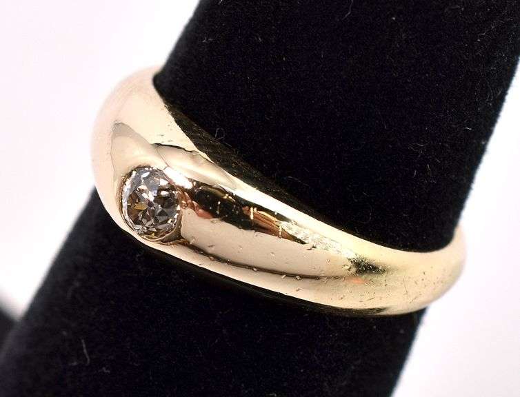 Gorgeous Diamond Dome Ring In 14K Yellow Gold
