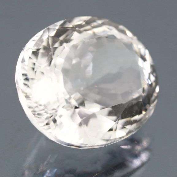 Huge eye clean 32.69ct top gem grade diamond white Quartz