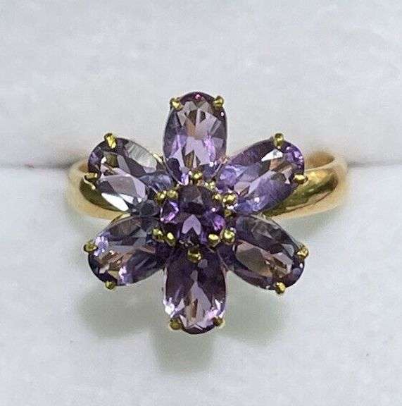 14KT SOLID YELLOW GOLD & AMETHYST FLOWER RING