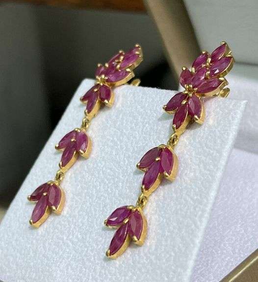 9.0 CARAT RUBY EARRINGS IN 14KT SOLID YELLOW GOLD
