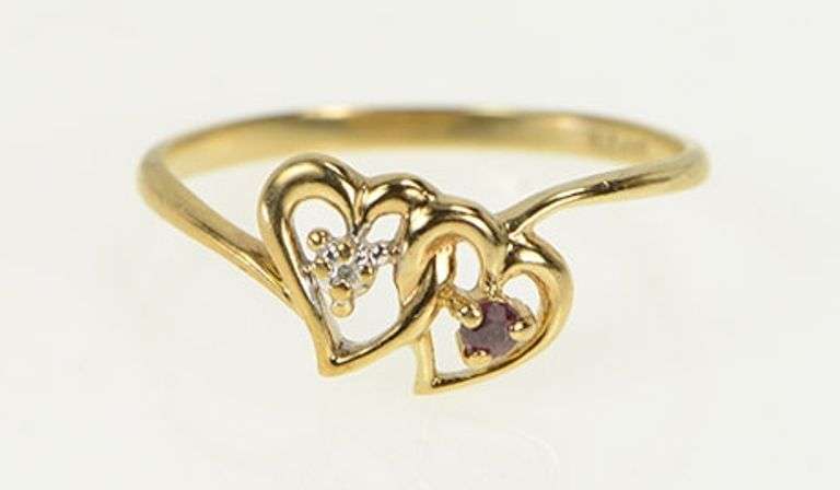 10K Yellow Gold Diamond Garnet Heart Vintage Love Romantic Ring