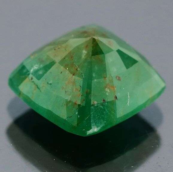 Huge! 6.20ct cushion cut Colombian Emerald!
