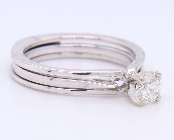 Sparkling White Gold 0.40ct Round Brilliant Cut Diamond Solitaire Wrap Ring