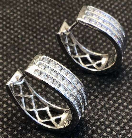 Timeless and Elegant White Gold Earrings