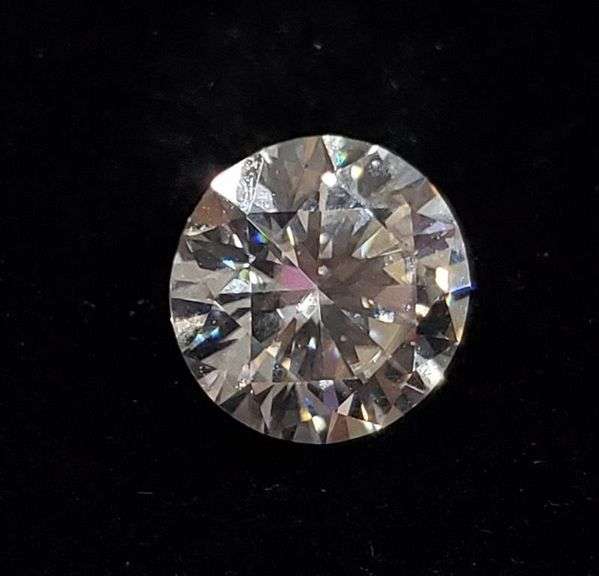 Sparkling 2.5 Ct VVs1 Fire Moissanite Solitaire