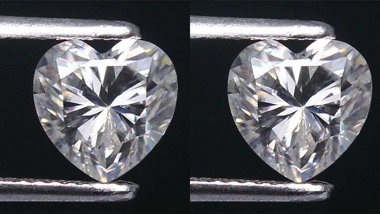 GORGEOUS PAIR OF 2x HEART CUT NATURAL DIAMOND LOOSE GEMSTONES- D/E COLOR- VVS1- 0.50 CARATS!