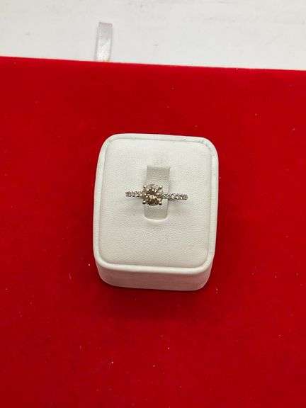 CERTIFIED BRAND NEW 14K WHITE GOLD AND DIAMOND ENGAGEMENT RING