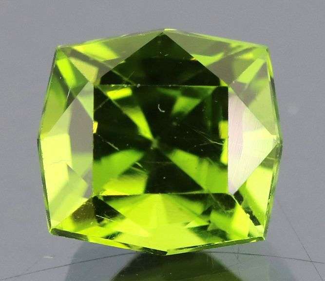 Glittering 2.84ct apple green untreated Peridot