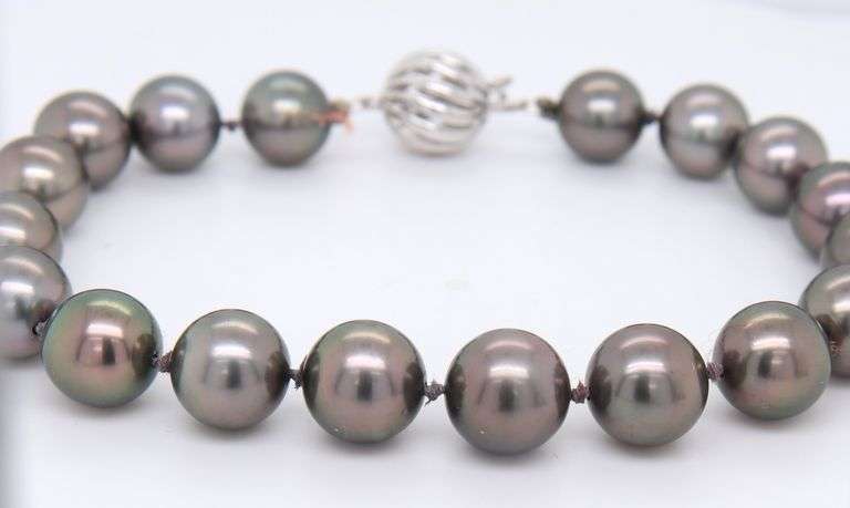 10mm Tahitian South Sea Pearl Bracelet