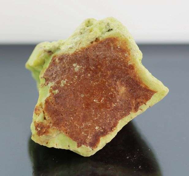 L@@K!! Incredible 421.5ct uncut green Opal!