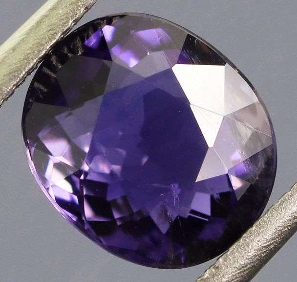 Premium! 1.31ct natural blue violet VS Iolite