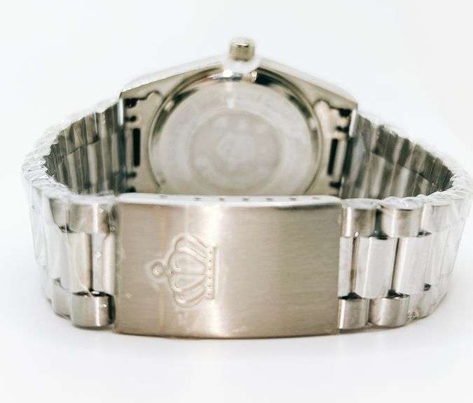 Men's Stainless Steel Classic Diver Watch w/ Day Date