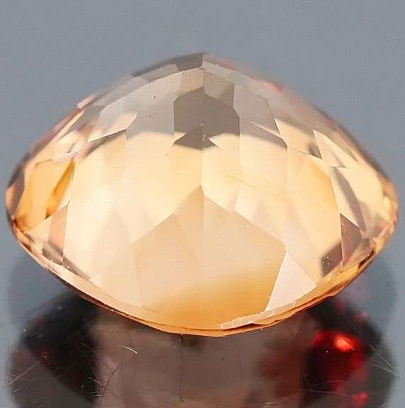 Bubbling 4.30ct peach champagne Imperial Topaz