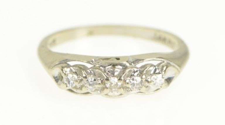 14K White Gold 1950's Diamond Ornate Classic Vintage Ring