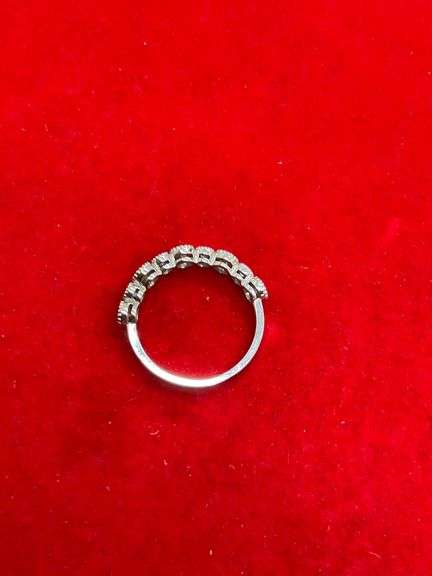 CERTIFIED BRAND NEW 14K WHITE GOLD AND DIAMOND BAND