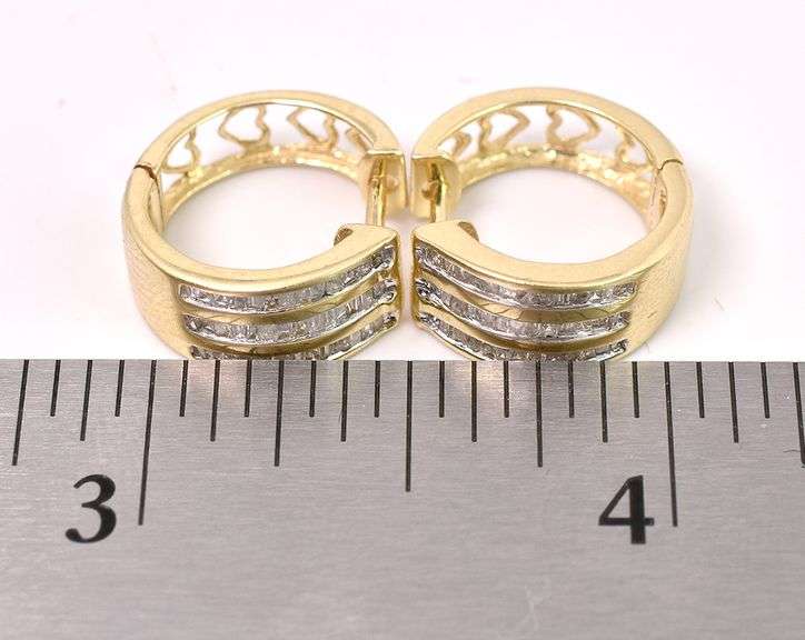 Delightful Heart And Diamond Hoop Earrings In 14K Yellow Gold