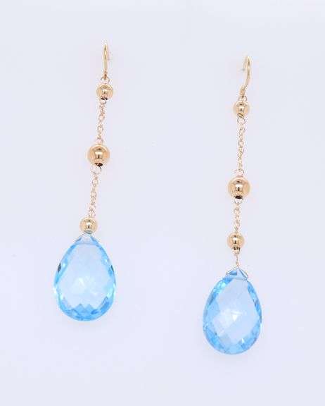 Attractive Yellow Gold Pear Shaped Blue Topaz Dangle Earrings