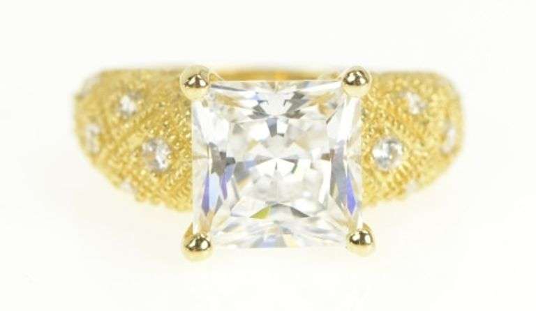 14K Yellow Gold Princess Milgrain Lattice Travel Engagement Ring