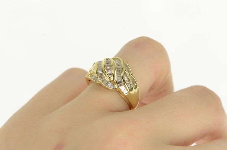 14K Yellow Gold 1.20 Ctw Baguette Diamond Wavy Statement Ring