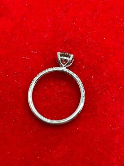 CERTIFIED BRAND NEW 14K WHITE GOLD AND DIAMOND ENGAGEMENT RING