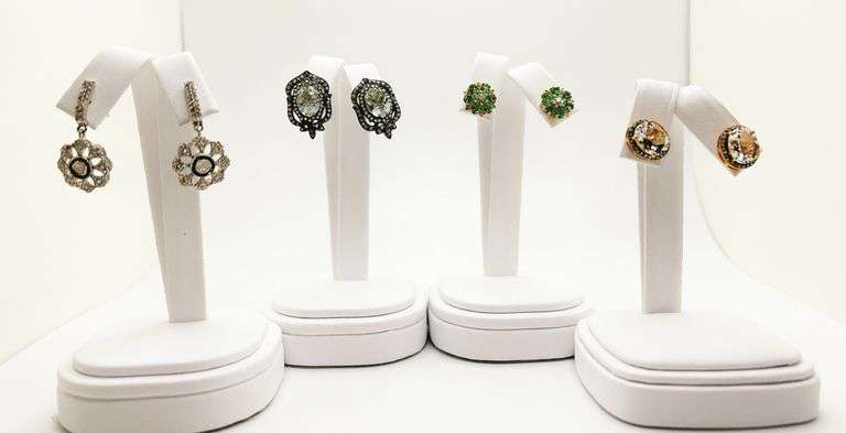 4 EARRINGS