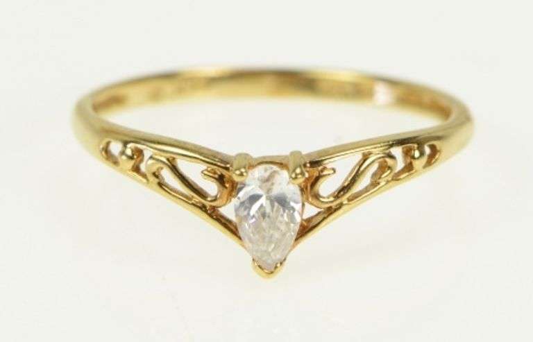10K Yellow Gold Pear CZ Vintage Solitaire Chevron Statement Ring