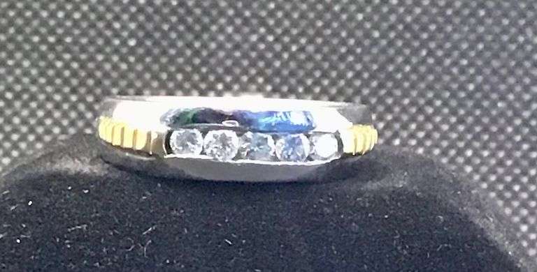 HANDSOME 14K TWO TONE WHITE GOLD MEN’S DIAMOND WEDDING BAND