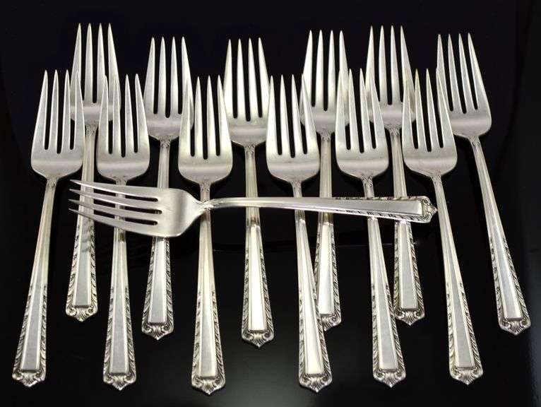 Elegant 86-Piece Set of Fine Arts' Processional Sterling Flatware Pattern