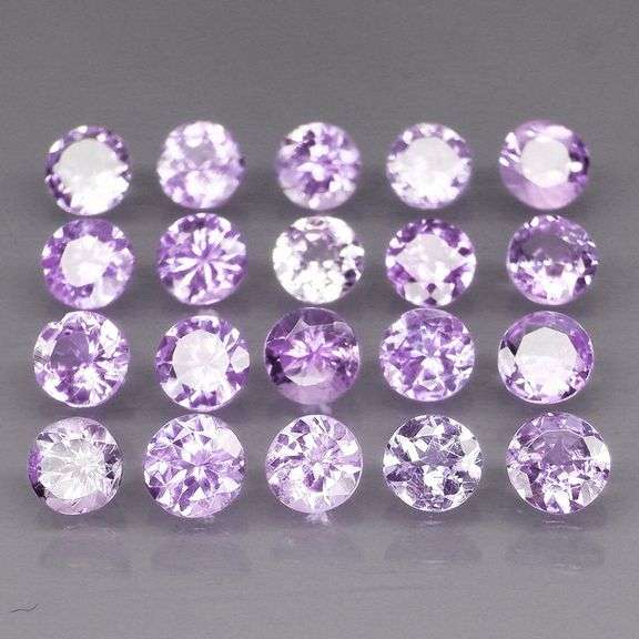 Glittering 3.50ct bright blue violet Tanzanite set
