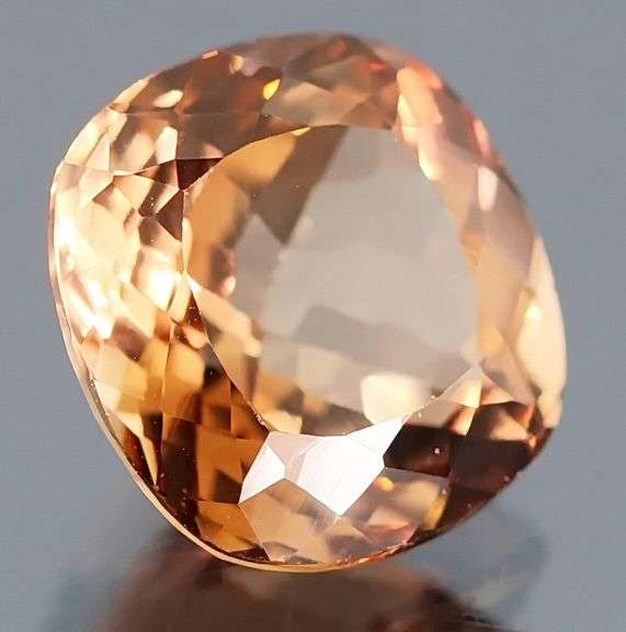Bubbling 4.30ct peach champagne Imperial Topaz