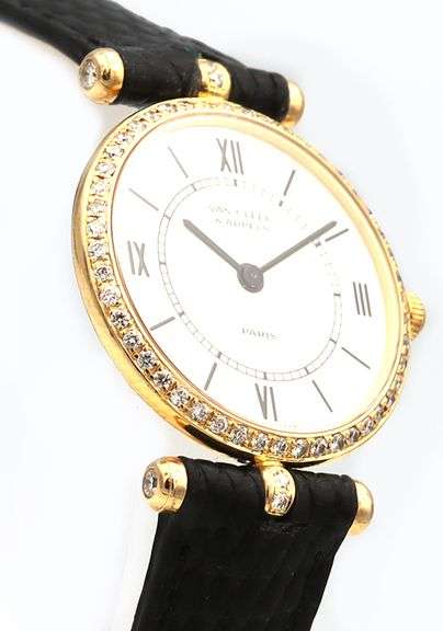 Van Cleef & Arpels Classic La Collection 18601,18K  Diamond watch