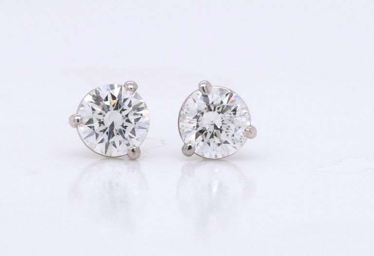 1.04ctw Round Diamond Solitaire Stud Earrings in 14K
