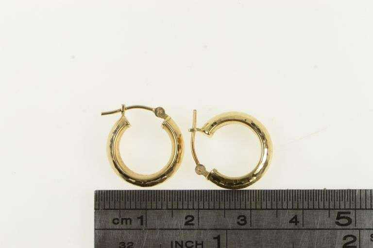 14K Yellow Gold Hammered Pattern 14.8mm Vintage Hoop Earrings