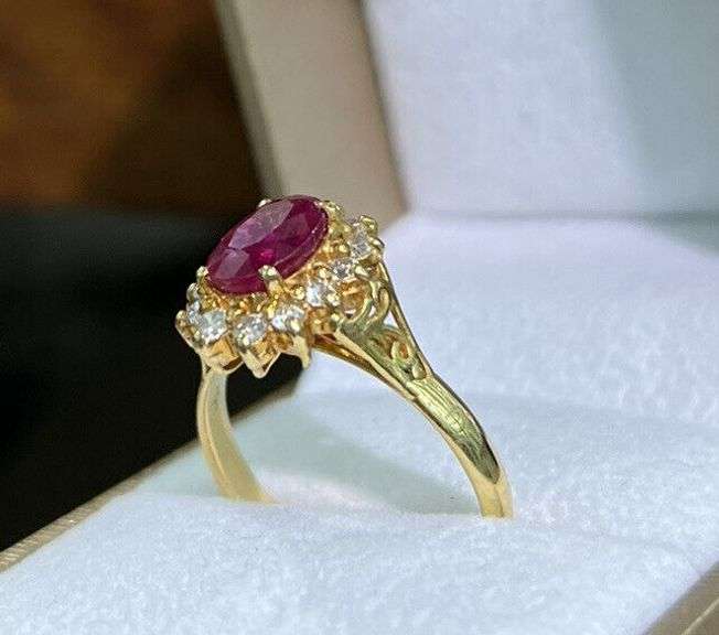 14KT SOLID YELLOW GOLD NATURAL RUBY & DIAMOND COCKTAIL RING