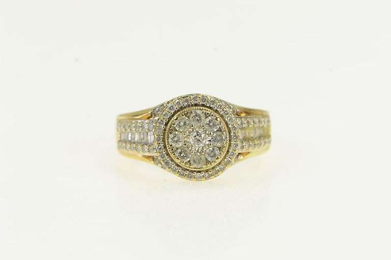 10K Yellow Gold 0.72 Ctw Diamond Halo Cluster Engagement Ring